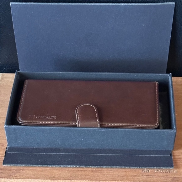 Cortailor Accessories - Cortailor Brown leather iPhone 12 credit card case removable magnetic phone case